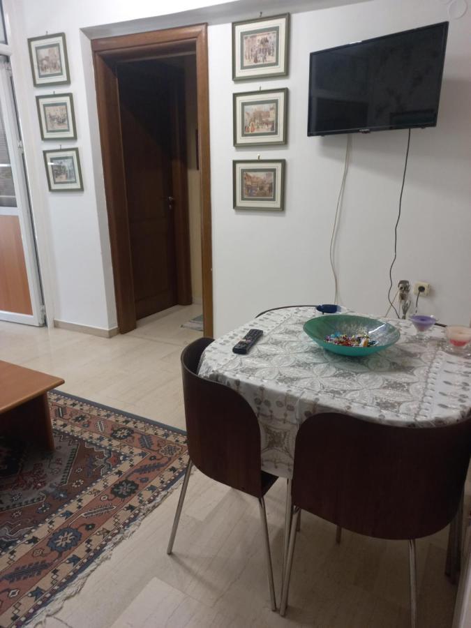Διαμέρισμα Στο Κέντρο Της Πόλης Tripoli Exterior foto